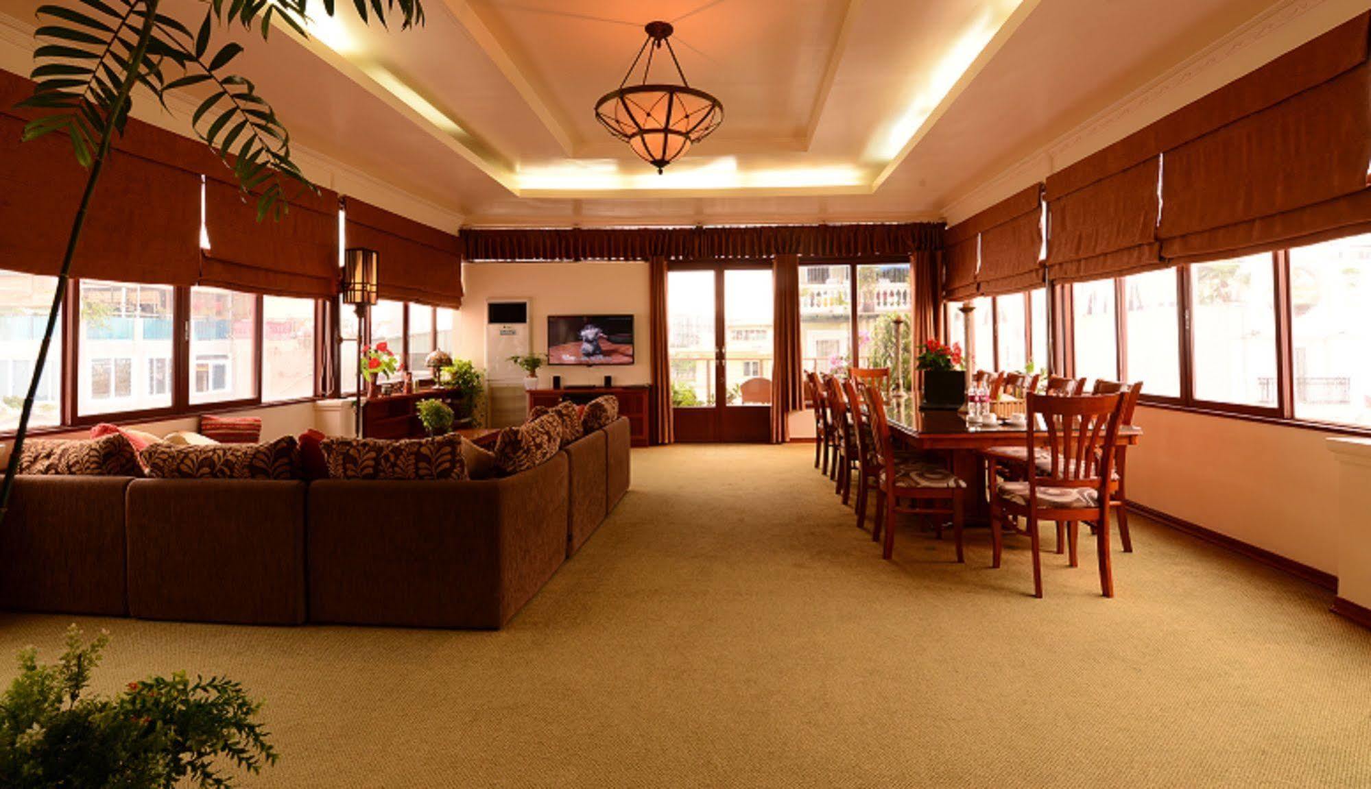 Artisan Boutique Hotel Hanoi Esterno foto